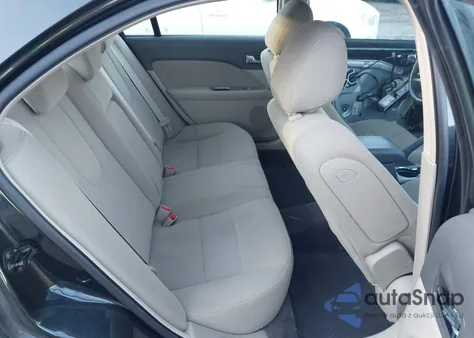 2010 Ford Fusion Hybrid z USA, uszkodzony, nr VIN 3FADP0L38AR286965